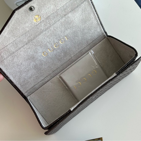 Gucci Sunglasses and Logo Case - Picture 3 of 9